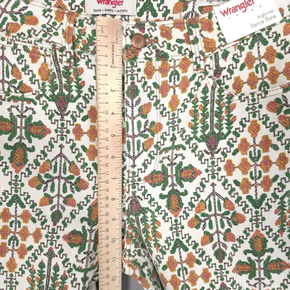 WRANGLER Women’s New Jeans Floral High Rise Fierce Bootcut Flare 8/29 Western - Picture 7 of 15